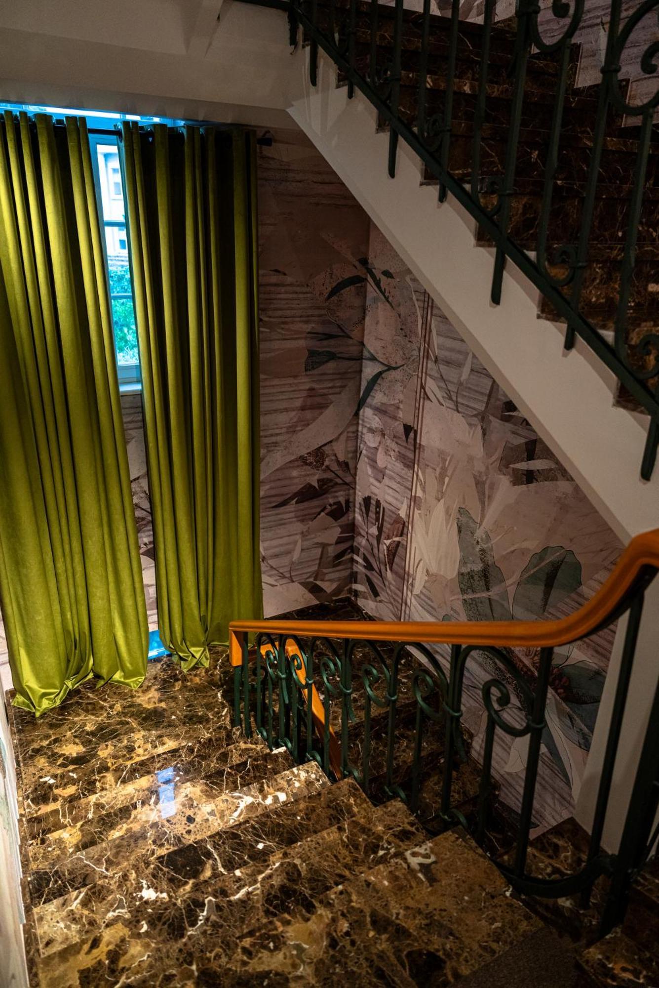 Art Gallery Boutique Hotel Durres Exterior photo