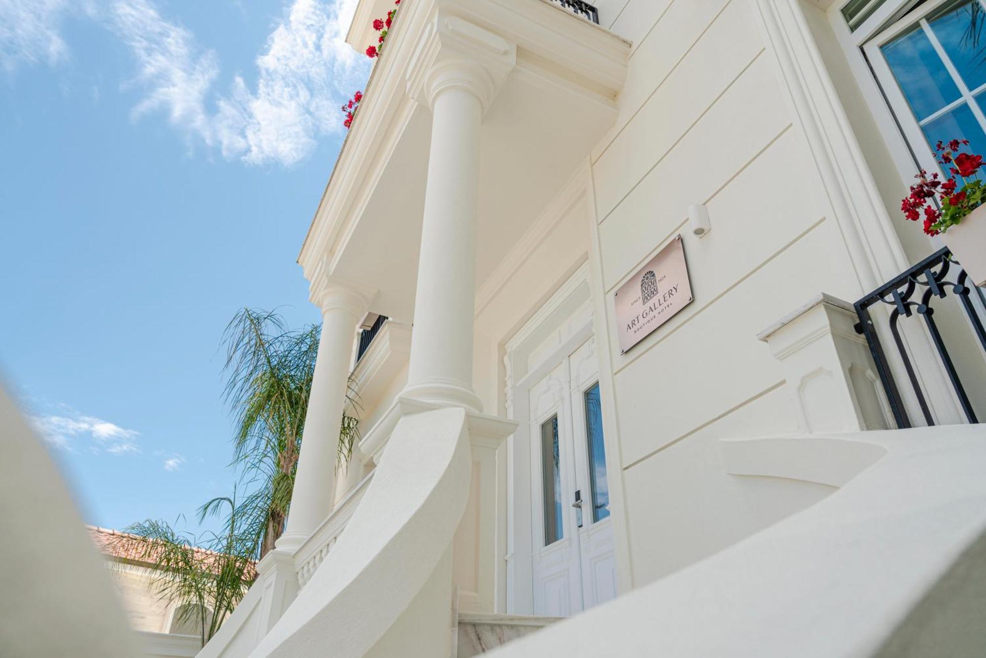 Art Gallery Boutique Hotel Durres Exterior photo